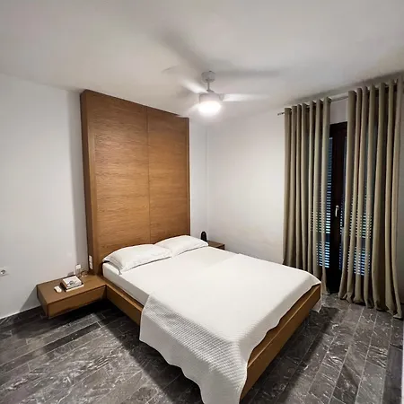 别墅 Beyond The Pines Villa, *