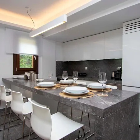 别墅 Beyond The Pines Villa, Elani