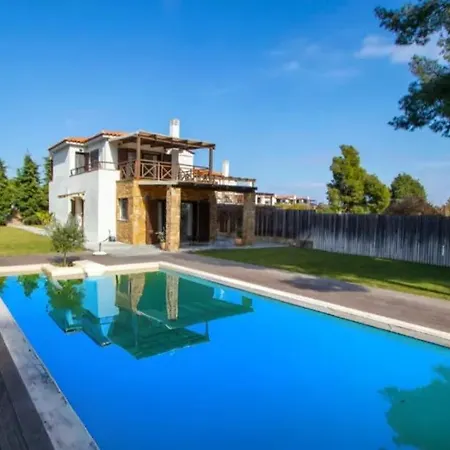 Beyond The Pines Villa, *