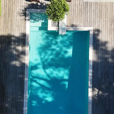 וילה Beyond The Pines Villa, *